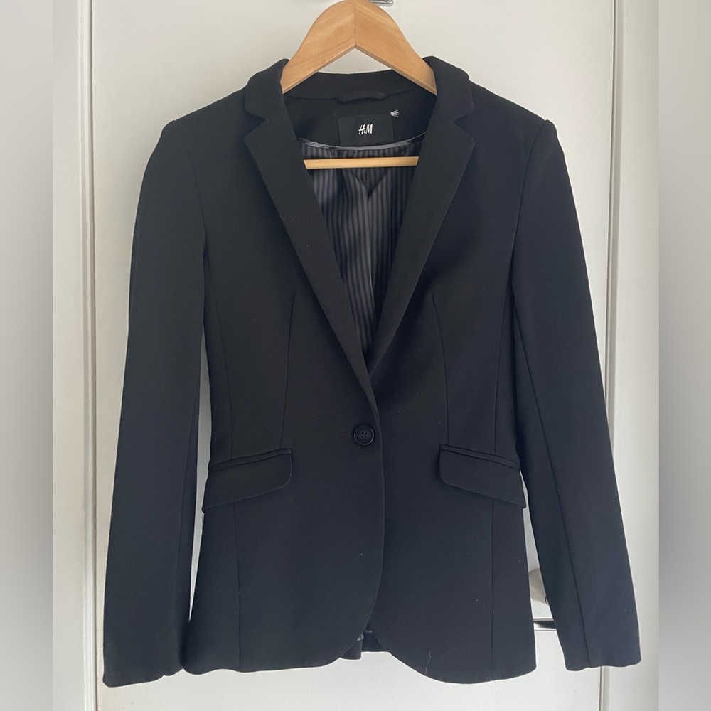 H&M fitted black blazer XS
